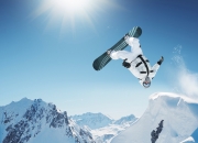 开云体育平台APP-引擎轰鸣与赛场之外，F1新赛季揭幕战与乌克兰淘汰加拿大的双重奏