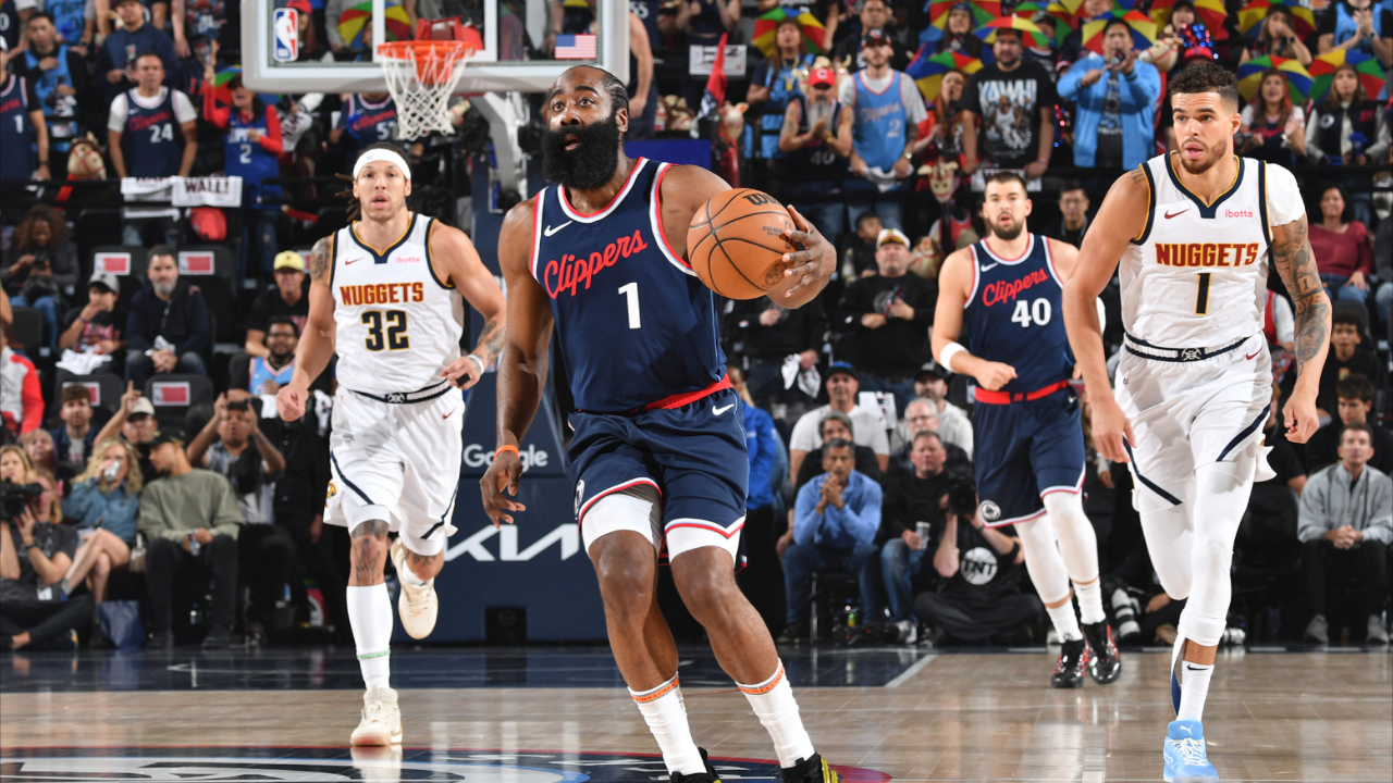 关于快船击败nuggets，乔治轰下关键绝杀球的信息