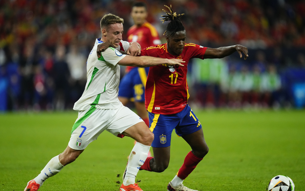 包含塞浦路斯队备战关键战，欧洲杯资格存疑的词条