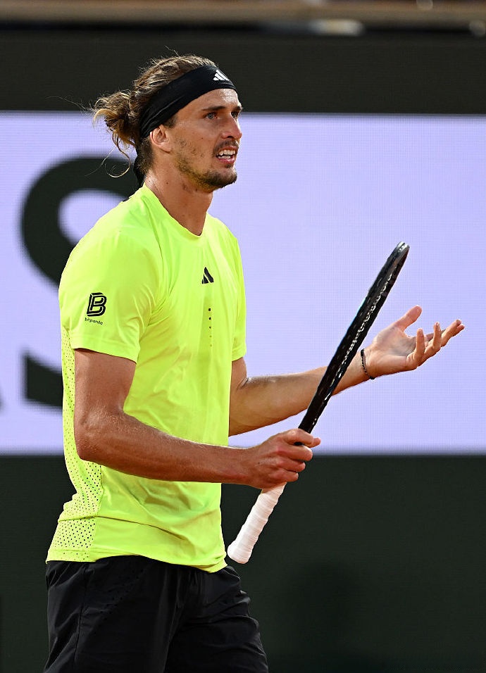 关于ATP总决赛鏖战温网，兹维列夫统治全场的信息