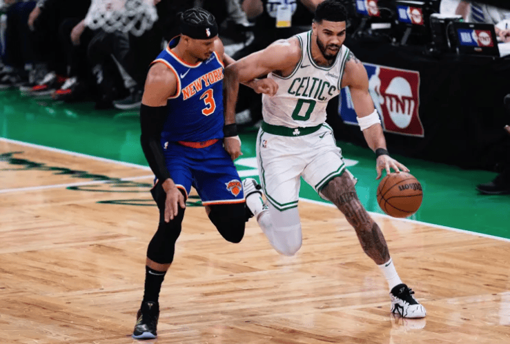 尼克斯擒下灰熊,弗兰克全场稳定 尼克斯擒下灰熊,弗兰克全场稳定