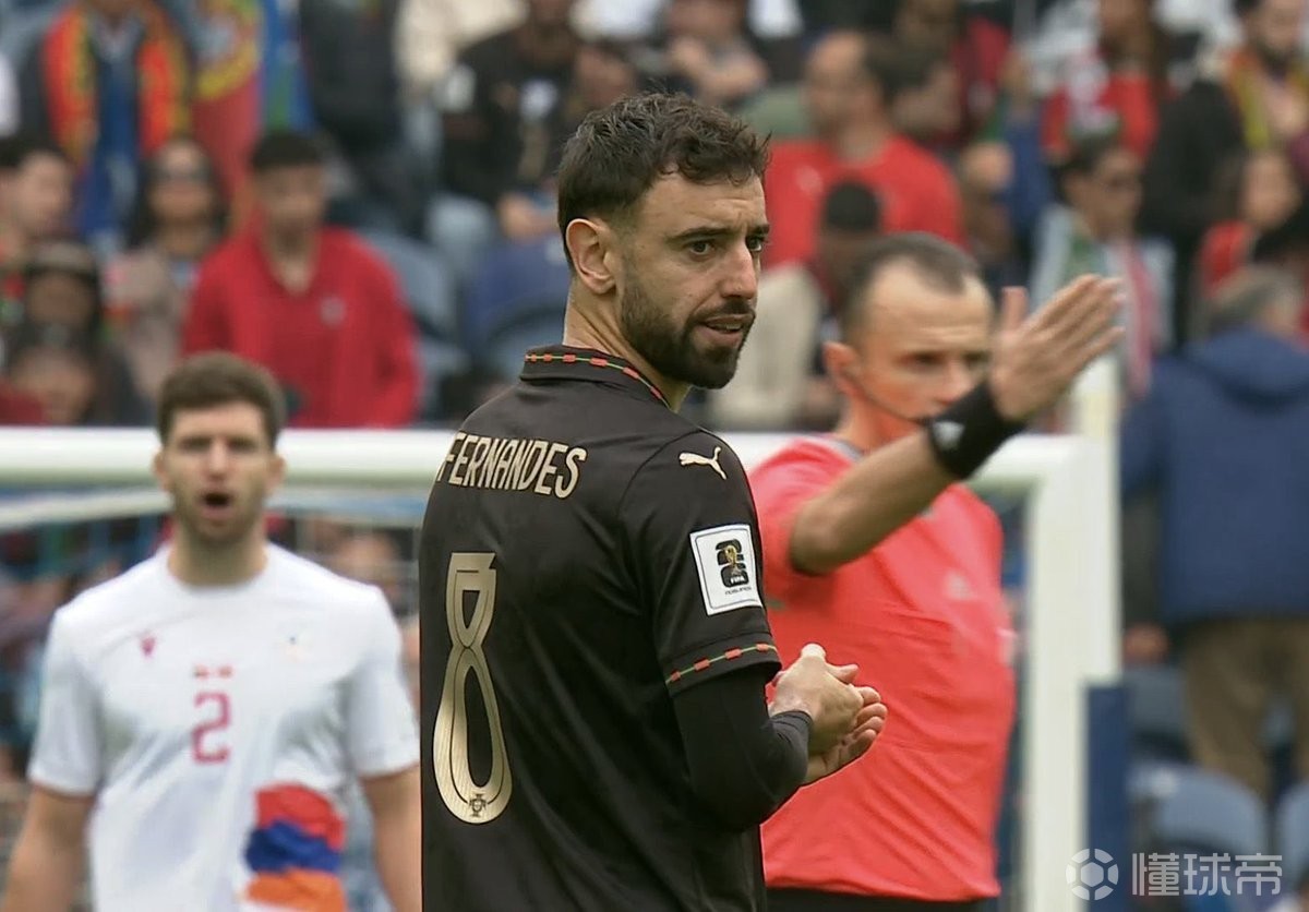 包含勒沃库森险胜切尔西，布鲁诺·费尔南德斯完成帽子戏法的词条