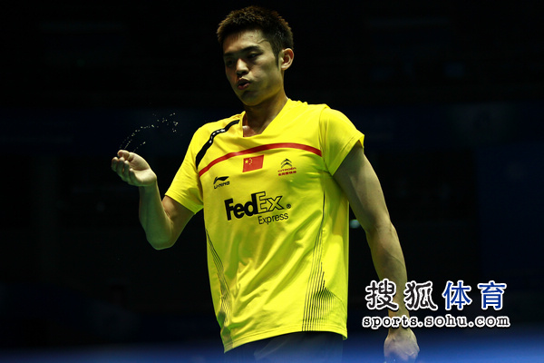 英格兰羽毛球队横扫中国羽毛球队,林丹三分雨点燃全场的简单介绍 英格兰羽毛球队横扫中国羽毛球队,林丹三分雨点燃全场的简单介绍